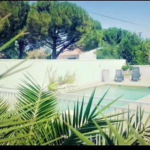  Couette-café Parentale Avec Petit Sejour Et Piscine France